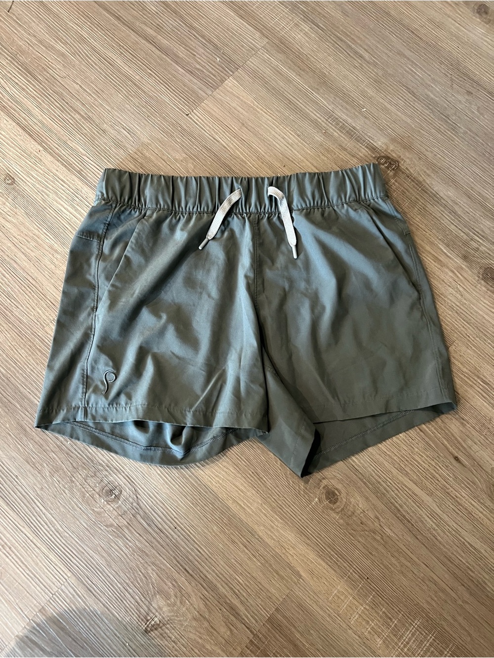 Prois size M Women's Athletic Shorts with Drawcord - Olive Green
